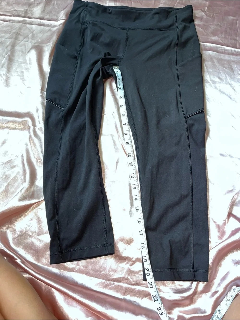 Lululemon Speed Up Crop 21